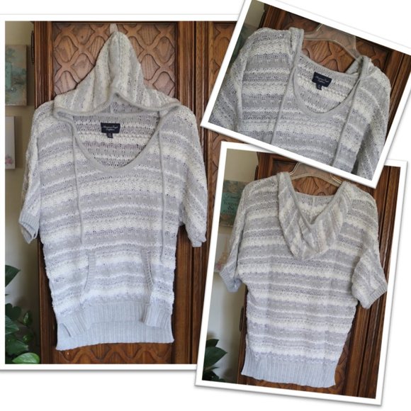 American Eagle Outfitters Tops - American Eagle Outfitters Loose Knit Short Sleeve Sweater Hoodie - Size M